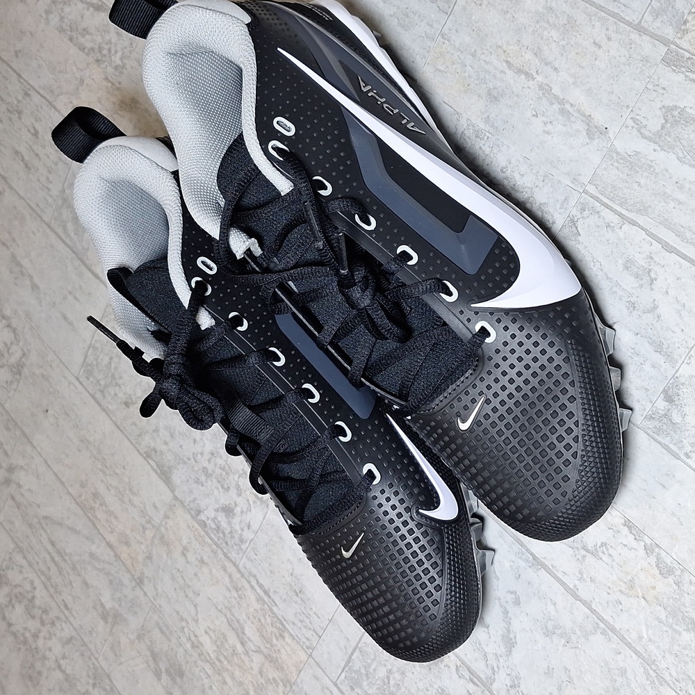 Nike Mens Alpha Menace 4